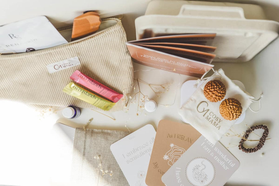 Image of all the items in the full birth bundle by Cosy Mama